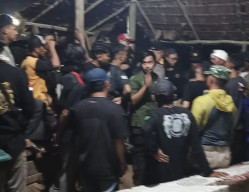 Dialihkan Sepihak, Sejumlah Warga Desa Batu Barat Nyaris Baku Hantam Dengan Manager PT JV