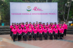 Kemala Bhayangkari Jatim Benahi Taman Bungkul Surabaya dan Luncurkan Program Penghijauan 2026