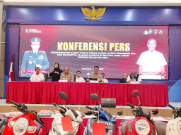 Konferensi pers Jajaran Polres Se Jawa Timur di Gelar Oleh Polda Jatim Terkait Kasus 3.C (Curat, Curas dan Curanmor)
