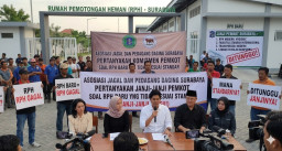 Abdullah Mansyur, Ketua Asosiasi Jagal Tagih Janji Pemkot, RPH Baru Tak Sesuai Komitmen.
