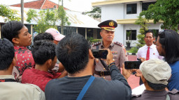 Dua Tersangka Pengedar Narkoba Lintas Daerah Diamankan Polres Nganjuk Berikut Barang Bukti Sabu Seberat  210,03 gram