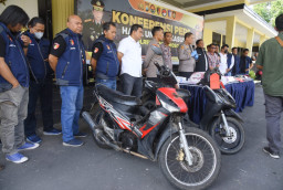 Kabur ke Jawa Tengah, DPO Curanmor Bondowoso Ditangkap di Pintu Tol Kalikangkung