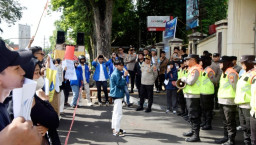 Tagih Janji Pembebasan PBB, PMII Bondowoso Geruduk Kantor Pemkab dengan Aksi Damai