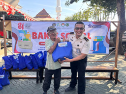 Sambut HUT Ke-81 Kemerdekaan RI, Lapas Kelas IIA Sidoarjo Tebar Kepedulian Melalui Bakti Sosial dan Penyaluran 45 Paket