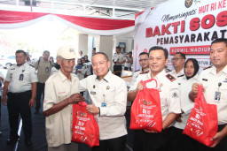Sambut Kemerdekaan dengan Kepedulian, Pemasyarakatan Korwil Madiun Gelar Bakti Sosial Bersama Masyarakat