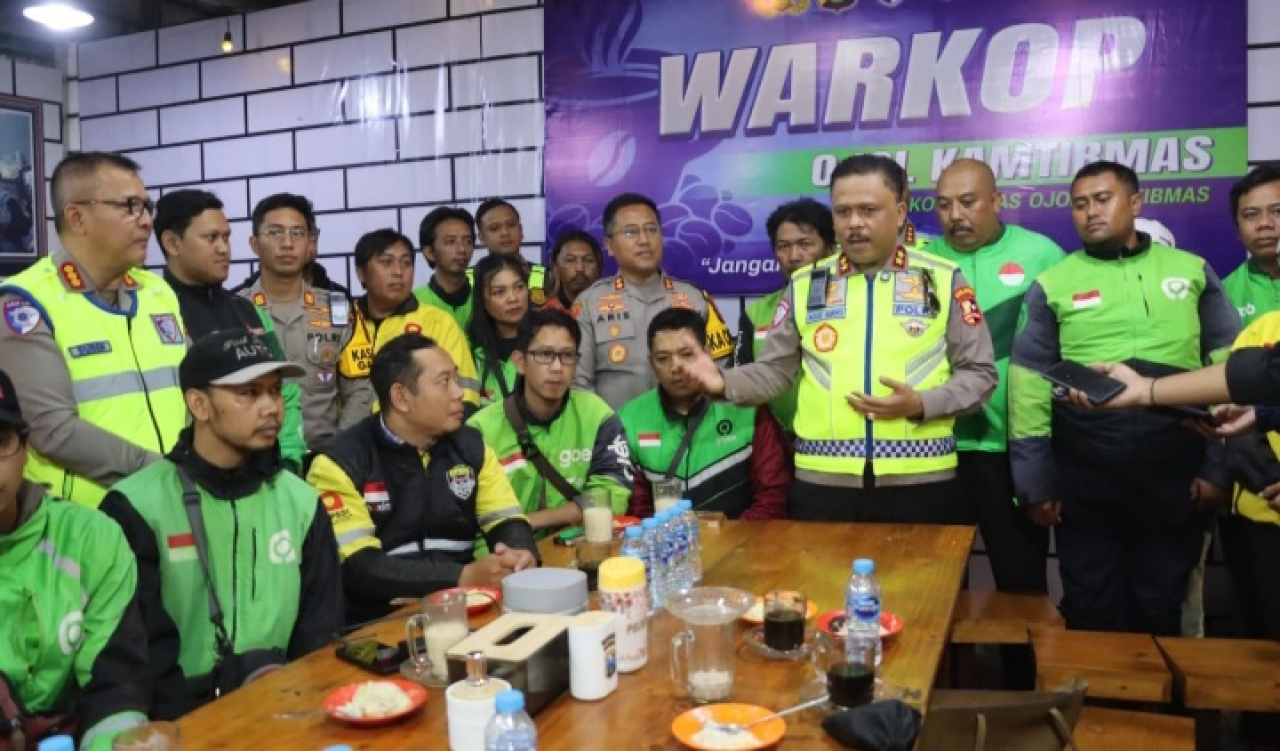 Lewat 'Polantas Menyapa', Kakorlantas Perkuat Sinergi dengan Ojol Kota Batu untuk Lantas Tertib