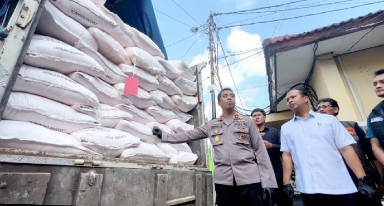 Polres Ngawi Ungkap Sindikat Peredaran Pupuk Ilegal, 6 Tersangka Diamankan