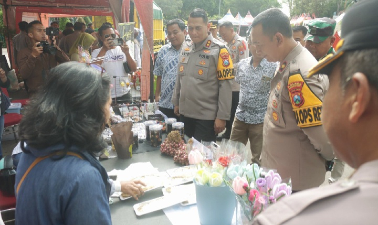 Harga Sembako Meroket? Polres Bondowoso Hadir dengan Pasar Murah, Bantu Warga Tekan Pengeluaran