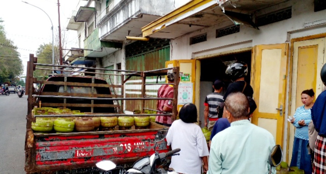 Fenomena Tahunan Terulang: Gas LPG 3 Kg di Bondowoso Kembali Langka Jelang Idul Fitri 1447 H