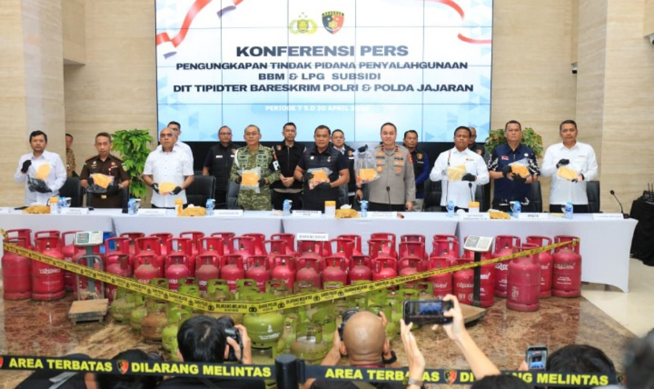 "Zero Tolerance!" Polri Bantai 330 Mafia BBM & LPG Subsidi Hanya dalam 13 Hari, Negara Rugi Rp243 M