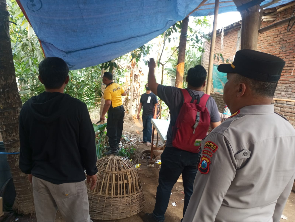 Penertiban Petugas Kepolisian Dilokasi Desa Wadung Kecamatan Pakisaji Malang Yang di Duga Dijadikan Aktivitas Sabung Aya